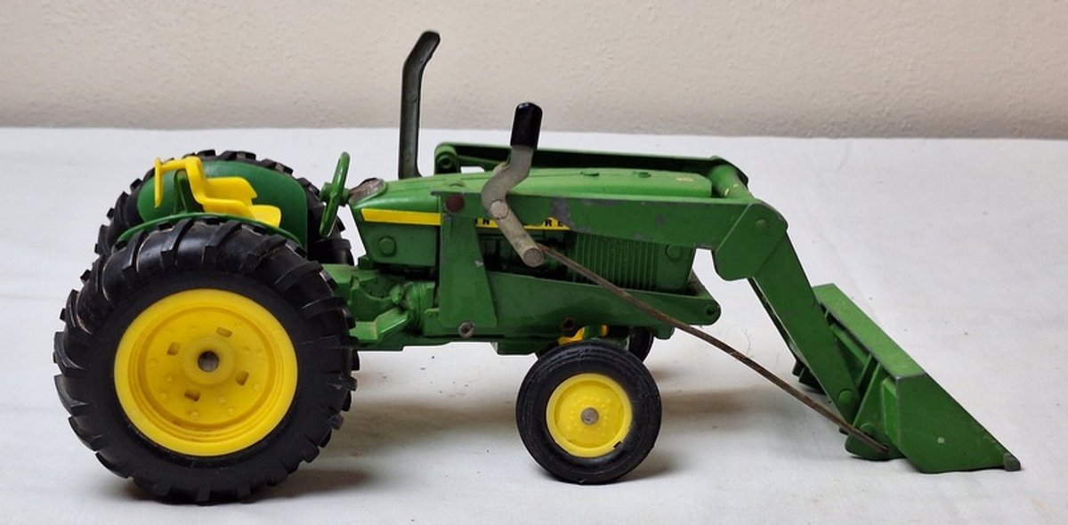 Image for Barn Finds, Graniteware, Die-Cast Toys Online Auction