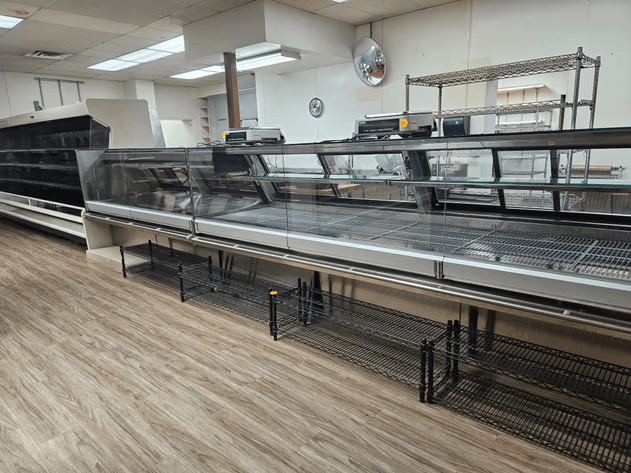 Kirwen's Supermarket Fixtures/ Shelving & Equipment Liquidation
