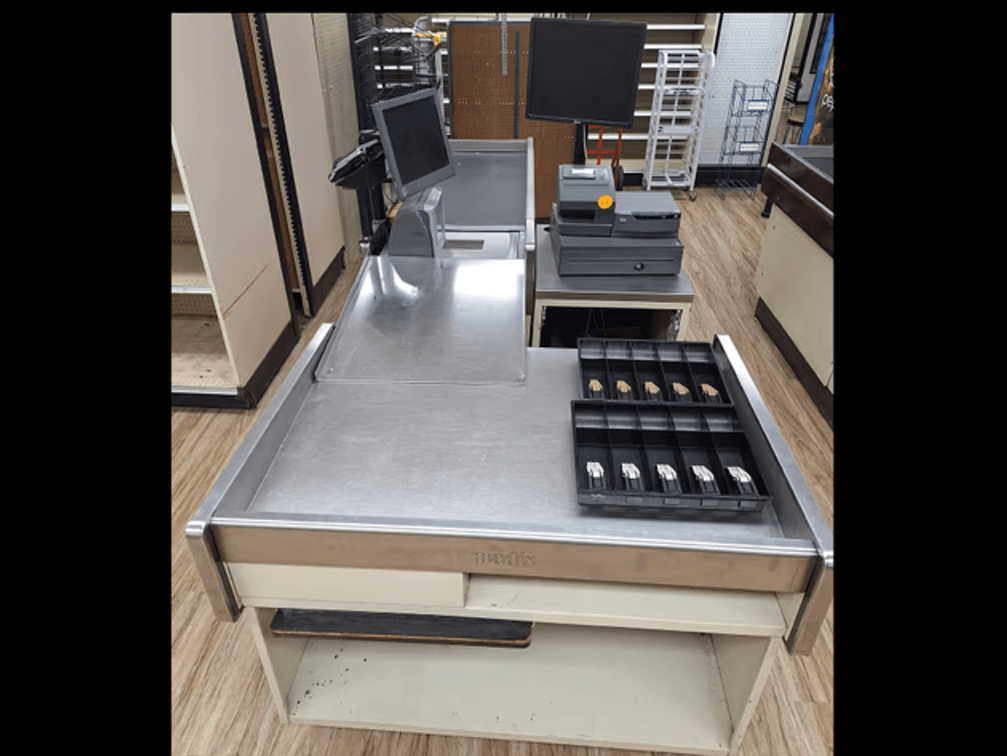 Image for Kirwen's Supermarket Fixtures/ Shelving & Equipment Liquidation