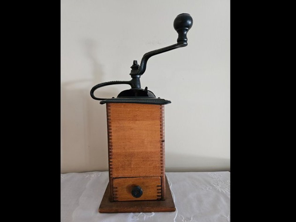 Image for Fremont Antiques and Uniques Household Contents Auction