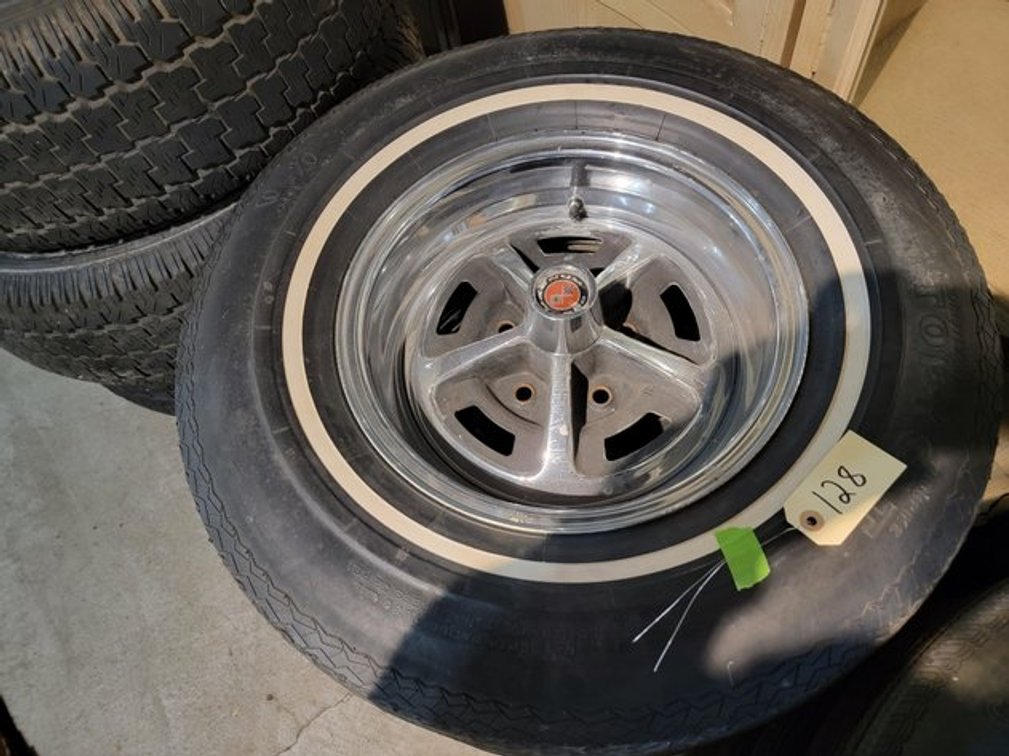 Image for Auto Parts, Garage Tools, and New Tools Online Auction - Boyertown, PA