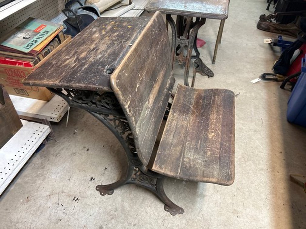 Image for Estate Auction: Housewares, Holiday Items, Tools & Furniture - Boyertown, PA 