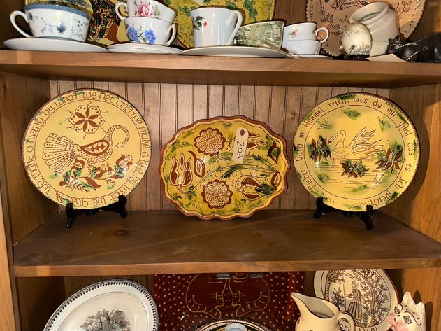 Image for Estate Auction: Vintage Books, Household Items, Collectibles & Tools - Pottstown, PA May 9, 2026