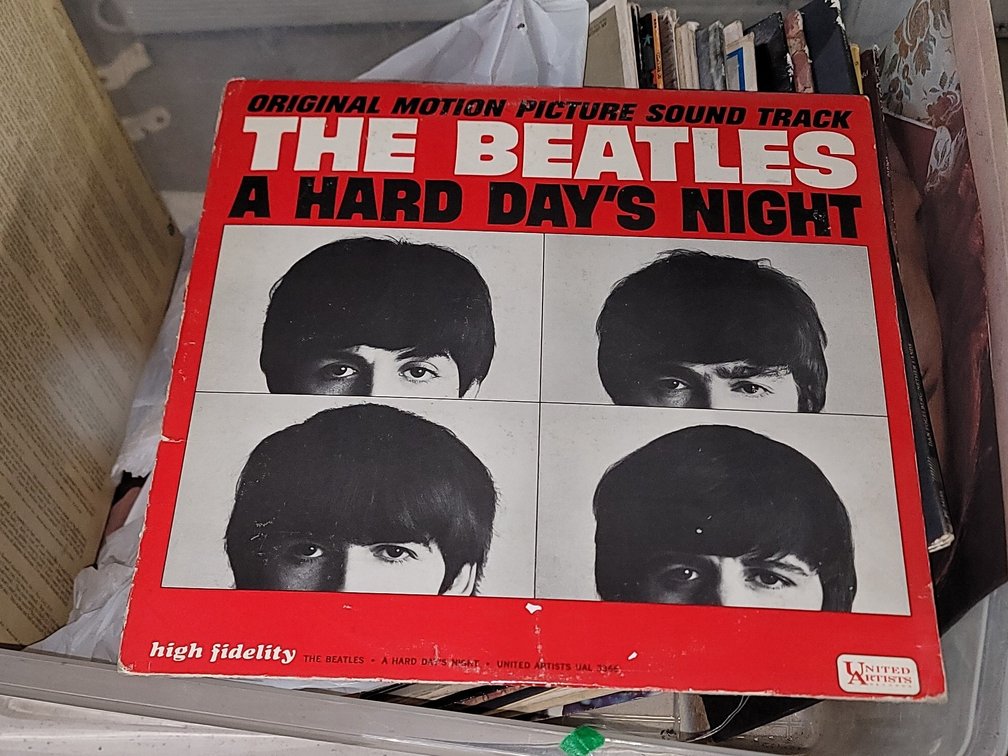 Image for Estate Clean Out, Vintage Audio, Collectible Artwork, Household Items - Boyertown, PA 