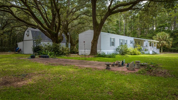 Image for East Milton Estate Auction – 1± Acre Corner Property, Home & Barns