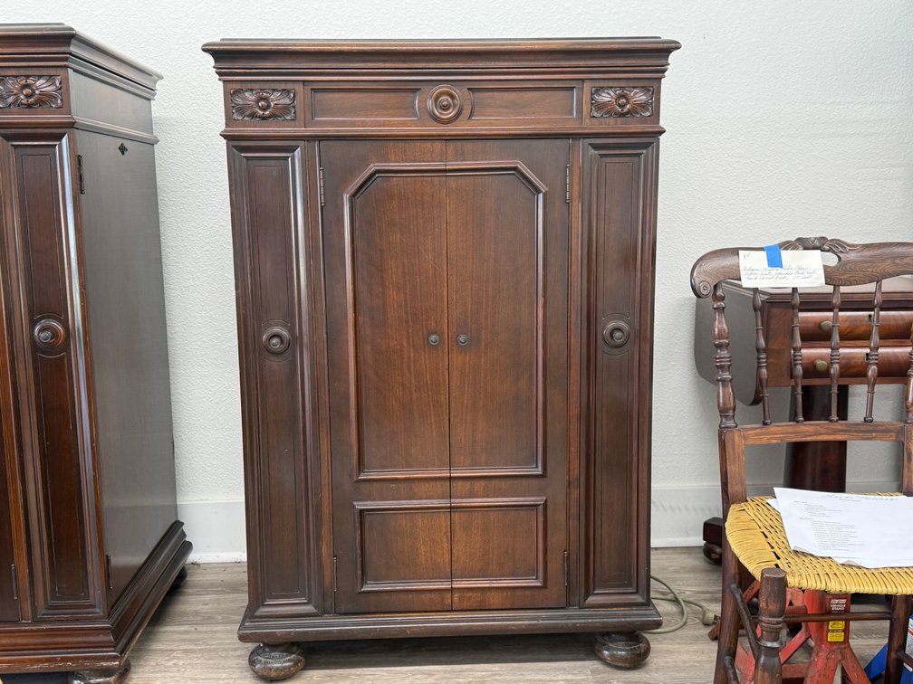 Image for Fabulous Antiques, Victrolas, Antique Tools, Collectible Glass & Crystal, Framed Works and More