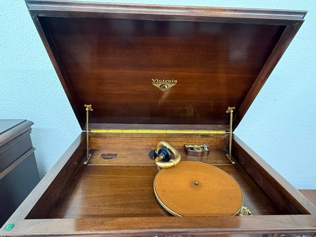Image for Fabulous Antiques, Victrolas, Antique Tools, Collectible Glass & Crystal, Framed Works and More