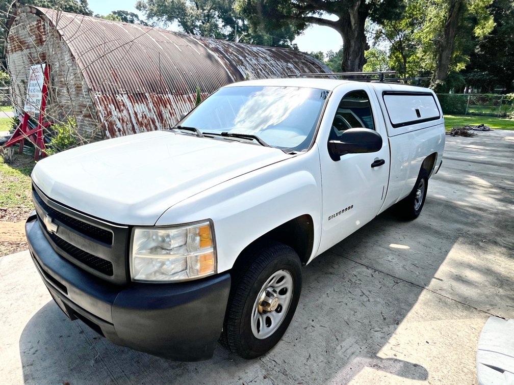 Image for 2010 Chevrolet Silverado 1500 Pickup - Long Bed – LEER Topper & BedSlide