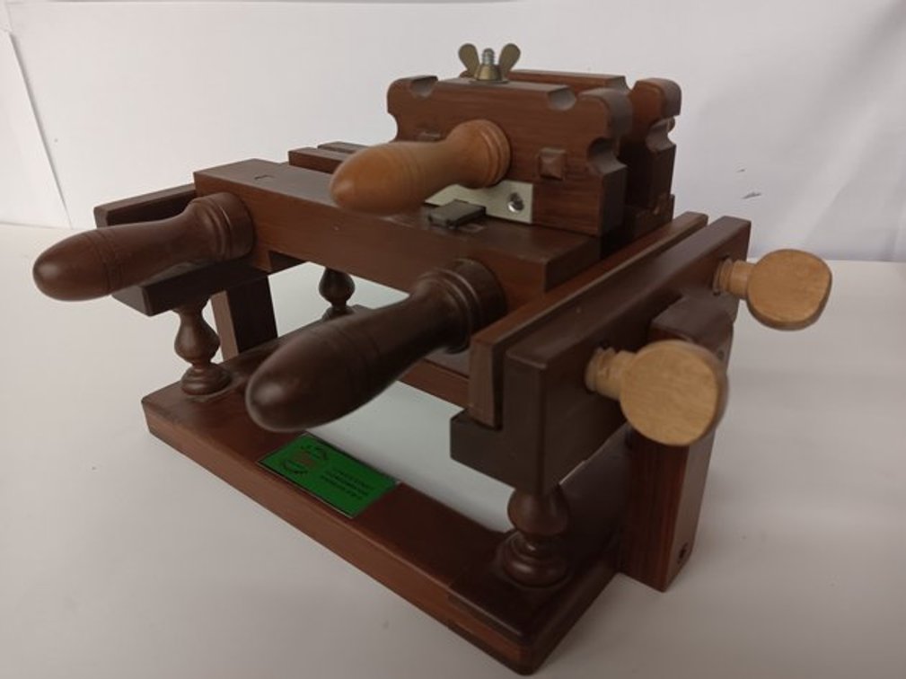 Image for Kater Crafts Bookbinder's Going out of Business Auction 3