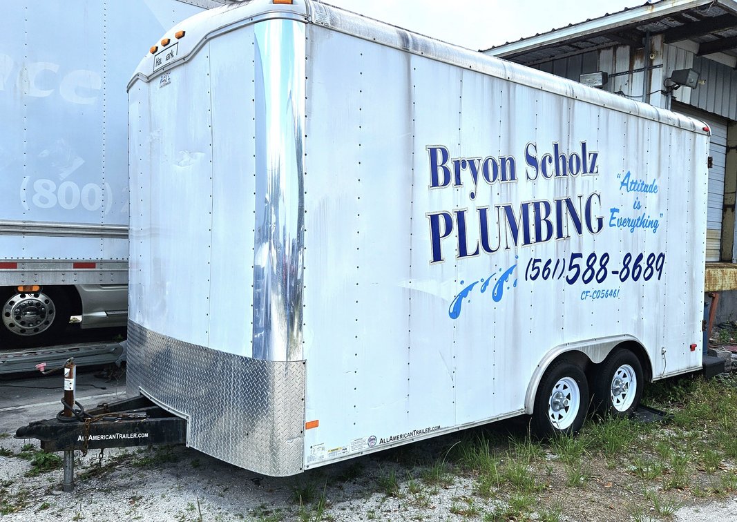 Image for Riviera Beach, FL: Box Van and Enclosed Trailer