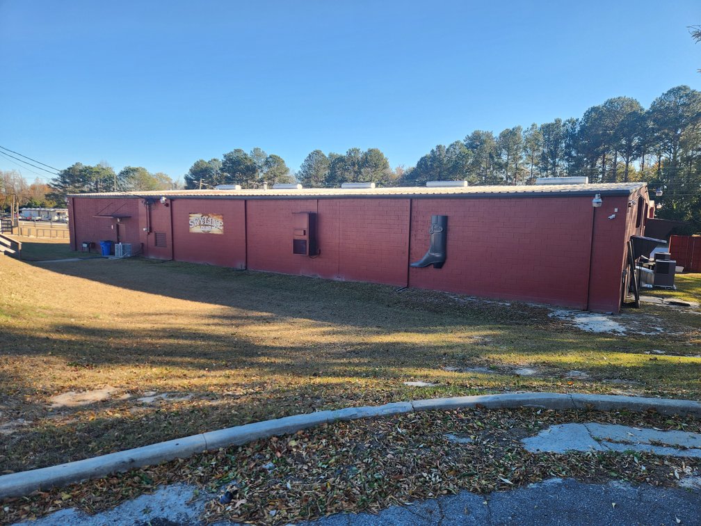 Image for Columbia, SC: Former Skyline Club 14,741± SF Building on 3.8± Acres (Lexington County)