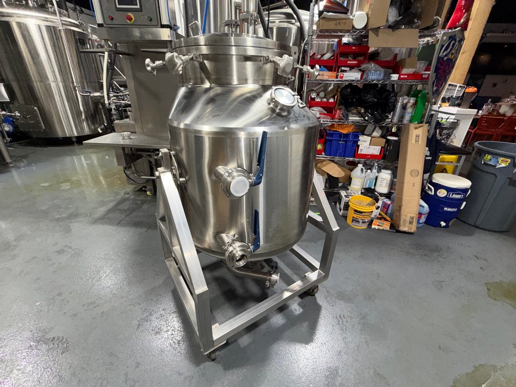 Image for Round Rock, TX: 10bbl Brewhouse, Fermenters, Canning System & Taproom Fixtures