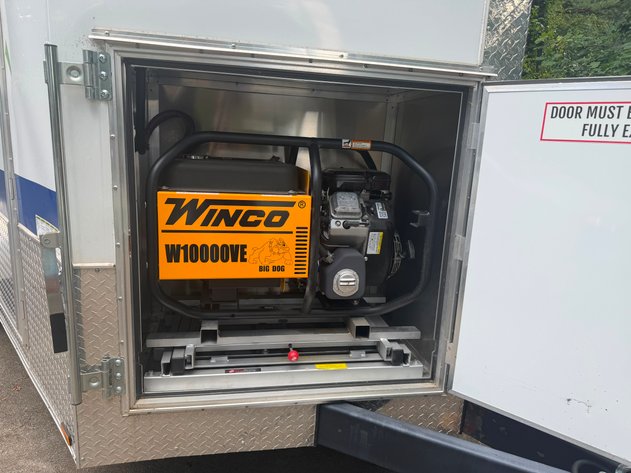 Image for Greensboro GA: Trailer & Blowing Rig