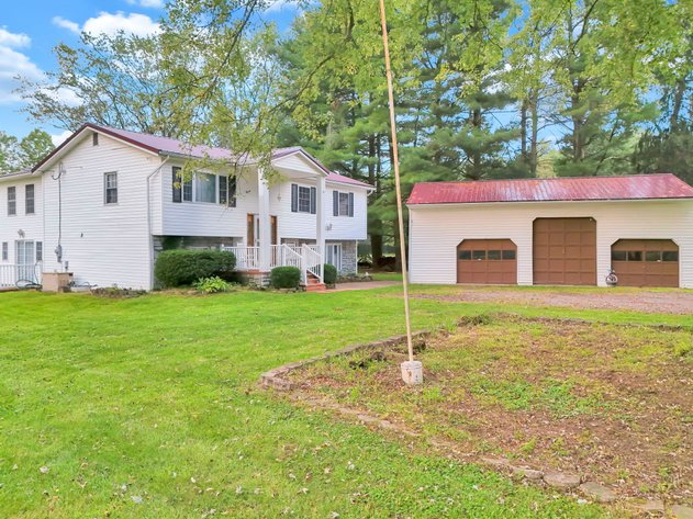 Image for Online and In Person Real Estate Auction 6298 Fallsburg Rd NE, Newark, OH 43055