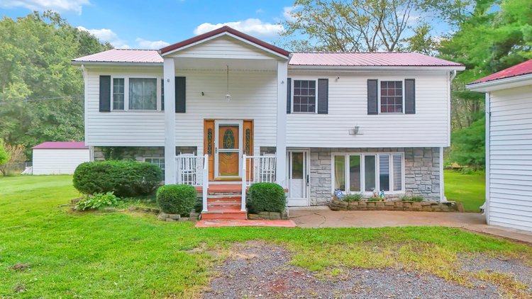 Image for Online and In Person Real Estate Auction 6298 Fallsburg Rd NE, Newark, OH 43055