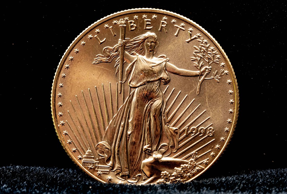 Image for Red Gallery Online Estate & Antiques Auction