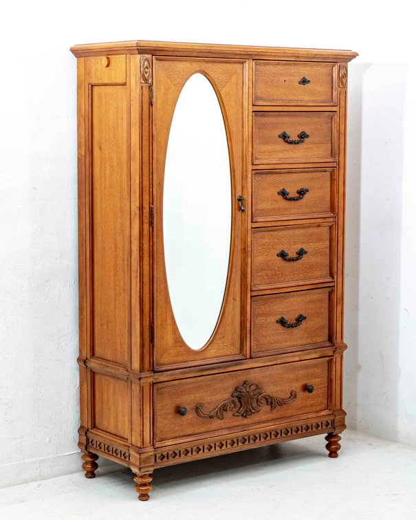 Image for Gray Multi Consignor Auction