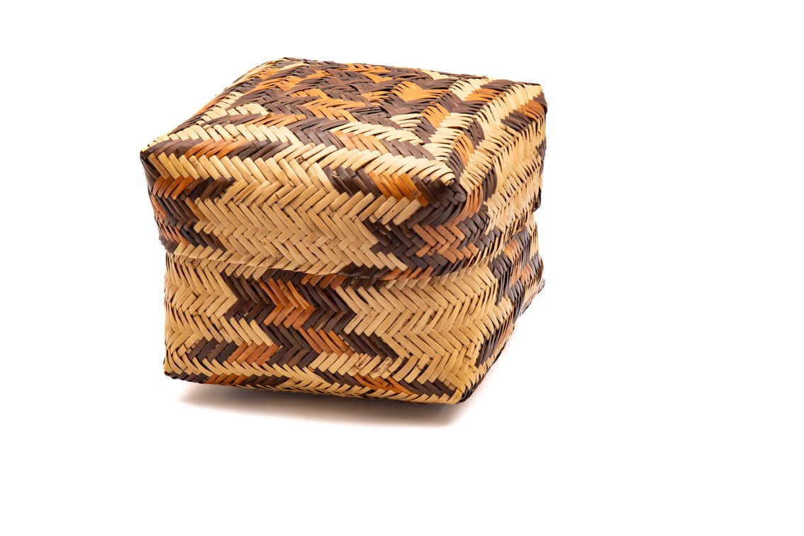 Image for Spring Super Auction Native American Baskets, Meaders Pottery and Tons More! part 1!!!