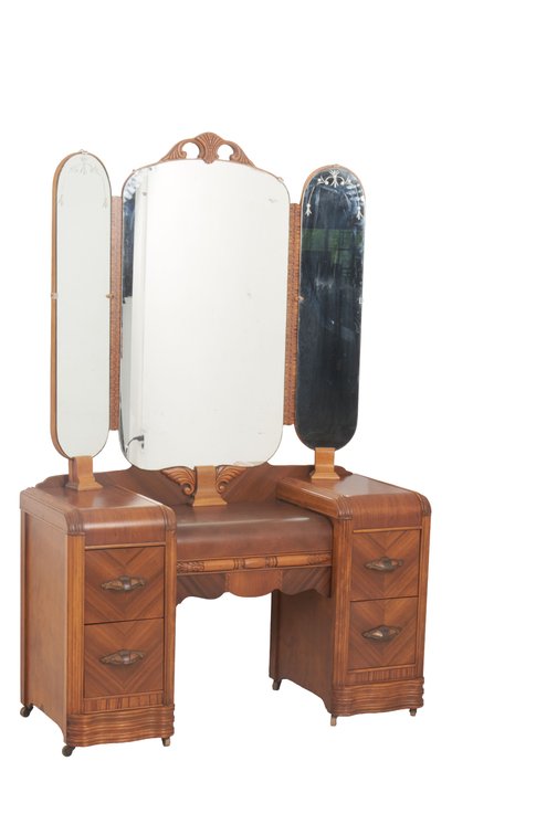 Image for Red Gallery - Sterling Jewelry, Furniture & Great Estate Items