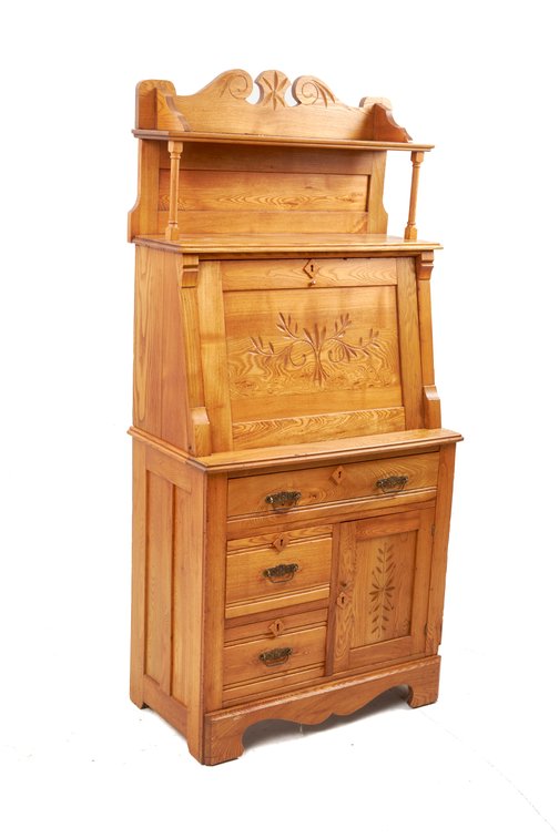 Image for Red Gallery - Antique Books, Art, Knives & Swords, Estate Furniture, Glassware & Porcelains