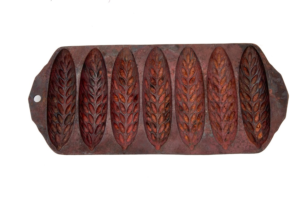 Image for Yellow Gallery - Antique & Newer Furniture, Estate Art & Items & HALLOWEEN!