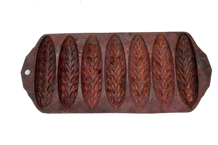 Image for Yellow Gallery - Antique & Newer Furniture, Estate Art & Items & HALLOWEEN!