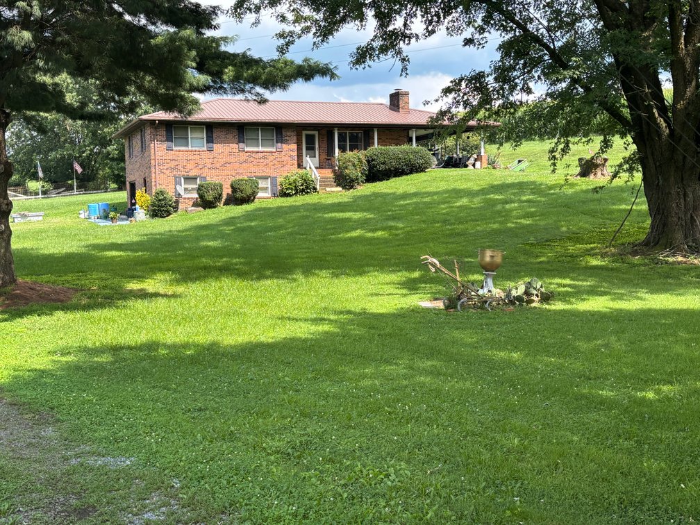 Image for Trula MaHala Auction Sat. Oct. 3 @ 10 A.M.  15168 Peaceful Valley Rd. Abingdon, VA
