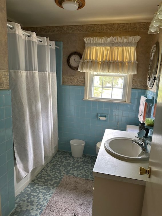 Image for 134 Adams St