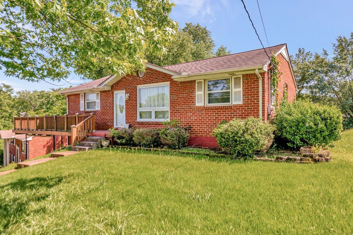 Image for Lucky Drive - Estate Auction near Harding Place - Nashville