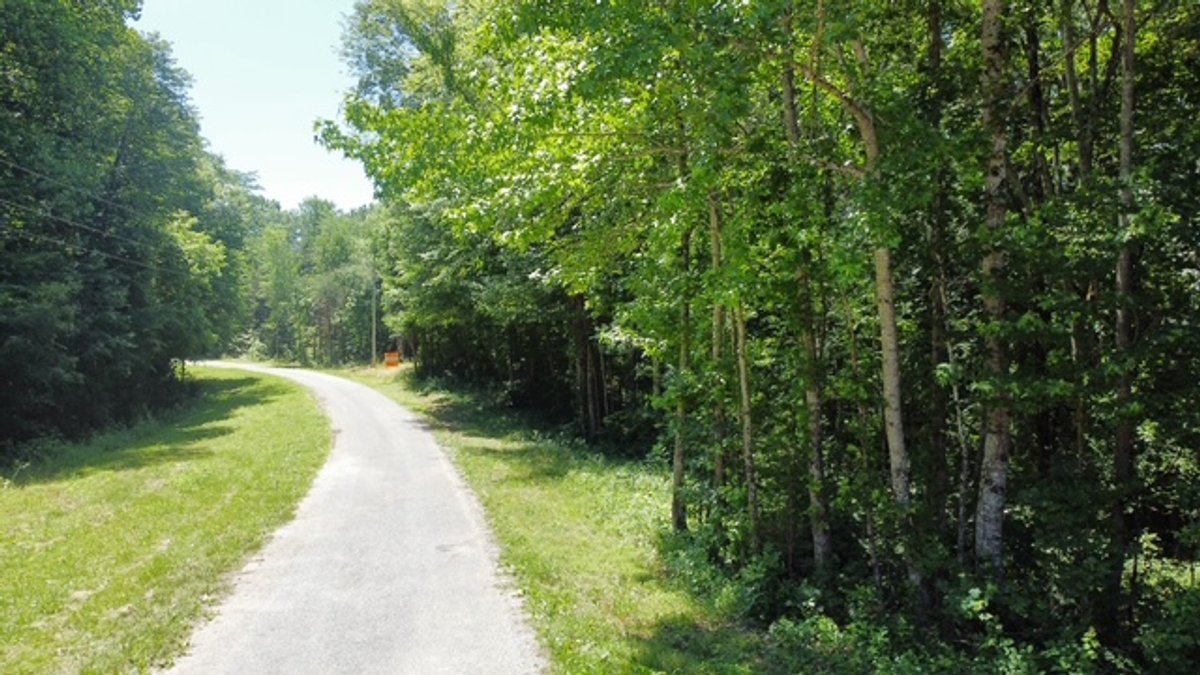 Image for Buffalo River - 5.5 acres on paved road with utilities - Perry County