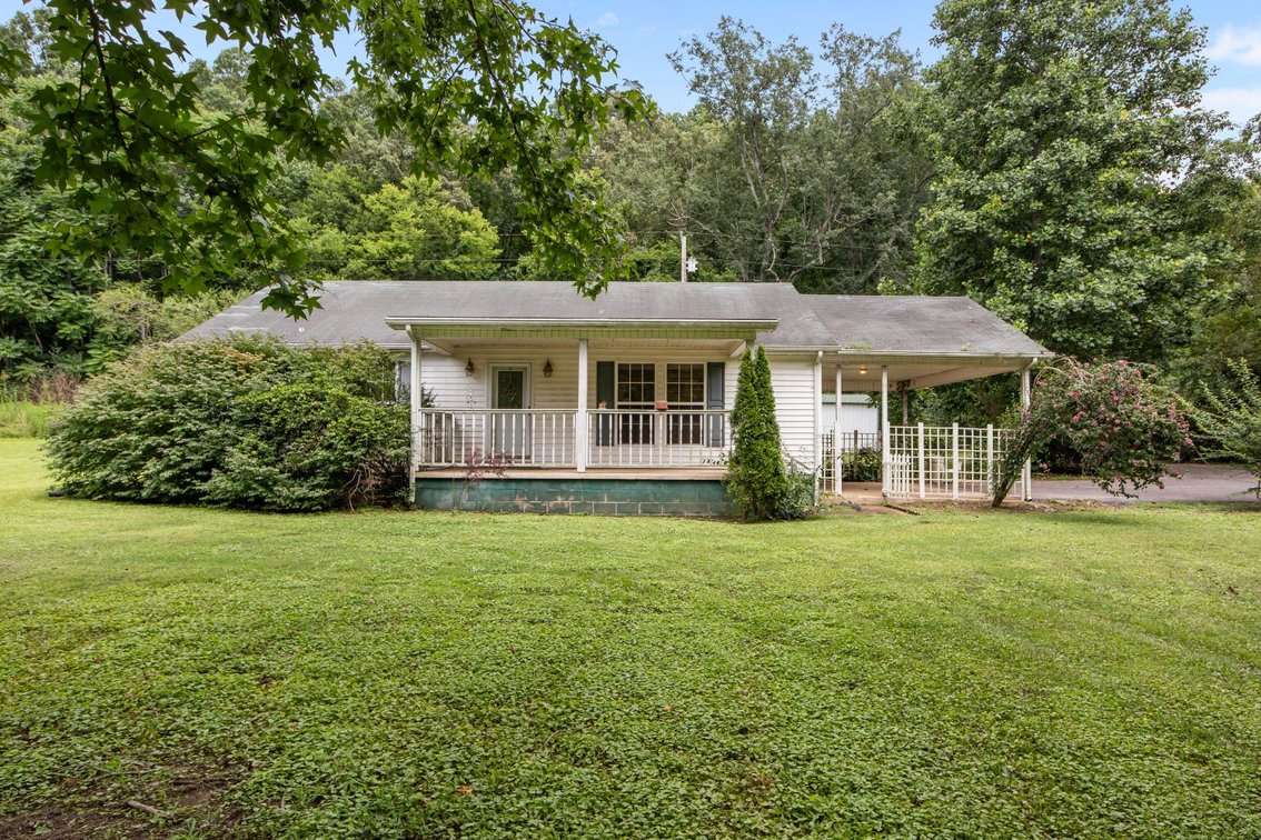 Image for Country Living on Longbranch - 3 Bedroom House & Lot in Hohenwald, TN