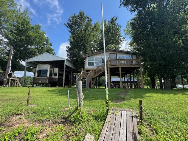Image for Tennessee River Waterfront Retreat - 3 Beechview Drive Lots - Clifton