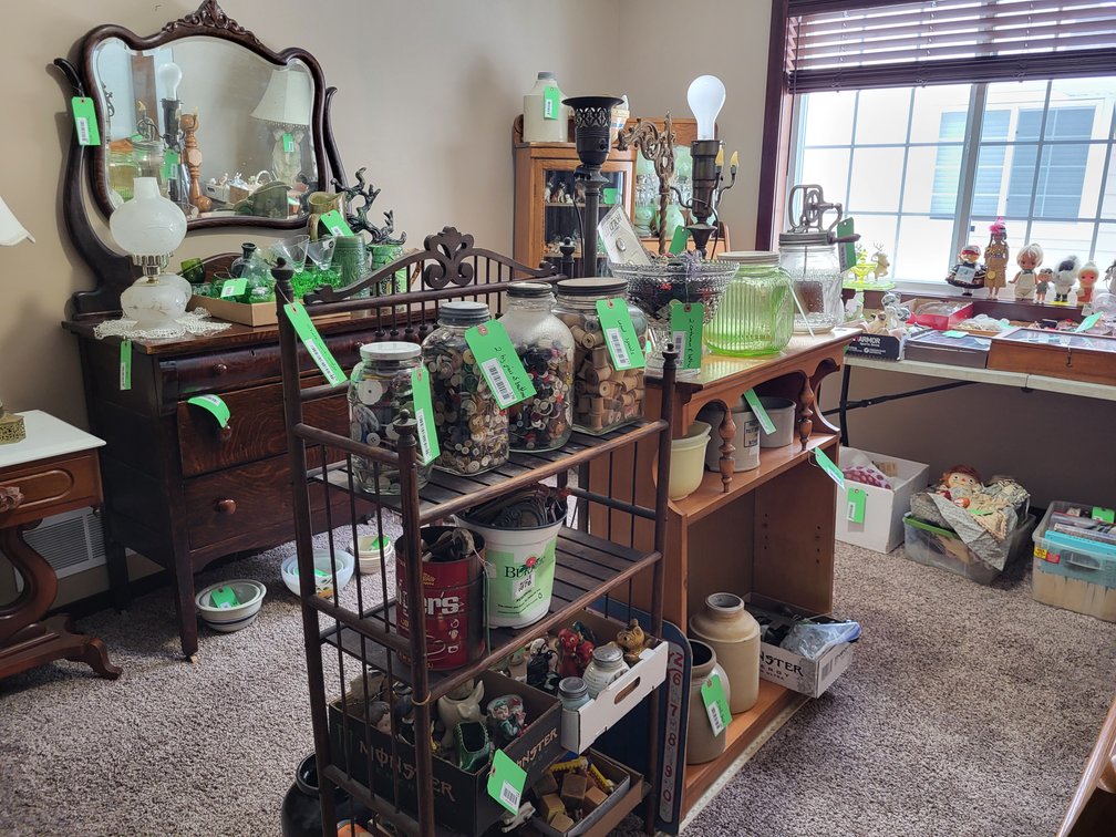 Image for Day 1 - Marilyn Becker Moving Auction