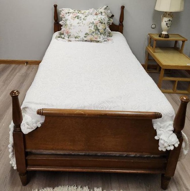 Image for Clean Omaha Household Estate Auction / Benson