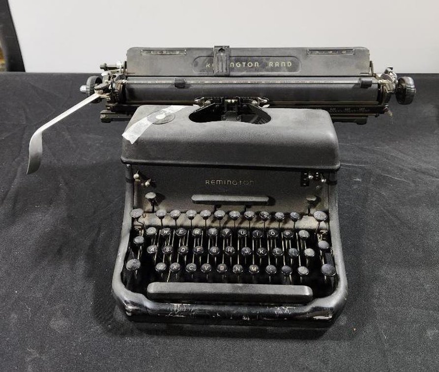 Image for Massive Vintage Antiques & Collectibles Auction from Lifelong Omaha Collector