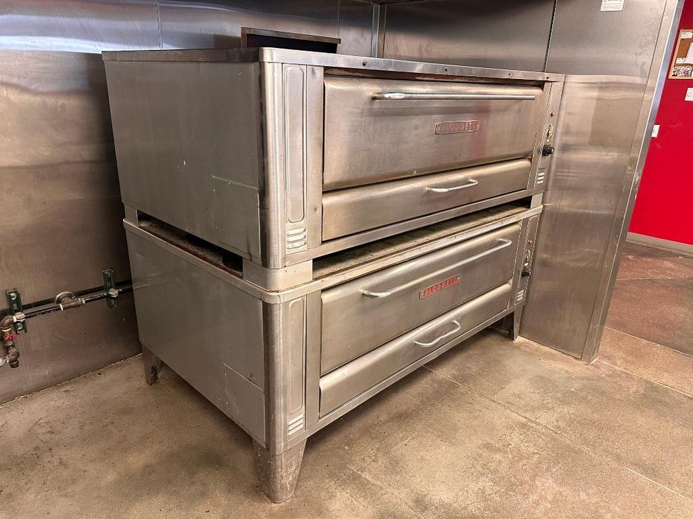 Image for Clean Late Model Restaurant Equipment & Furniture