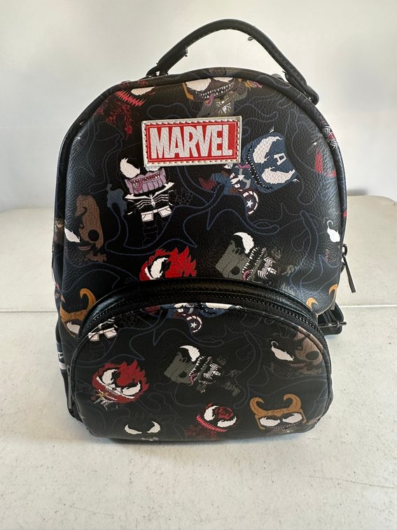 Image for COMICS & COLLECTIBLES - 500+ LOTS