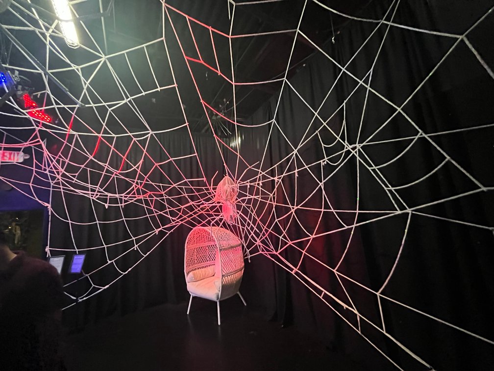 Image for 10,000sf INDOOR ATTRACTION - LIGHTING, EQUIPMENT, DECOR