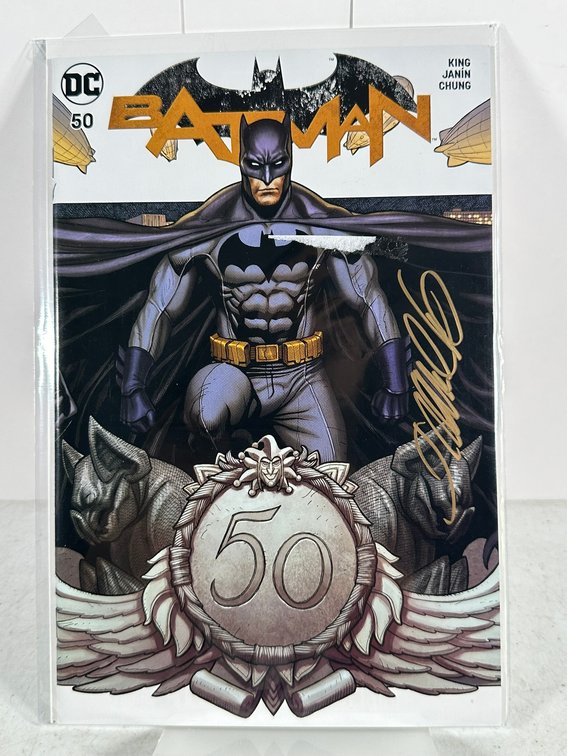 Image for COMICS & COLLECTIBLES - 500+ LOTS