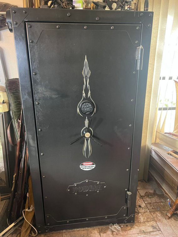 Image for ESTATE - NAPLES, FL - ANTIQUES, FIREARMS, TOOLS & MORE