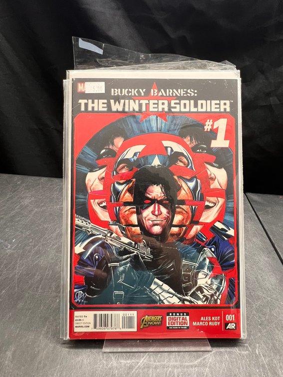 Image for COMICS & COLLECTIBLES - 500+ LOTS - ARTPRINTS, KEYS+