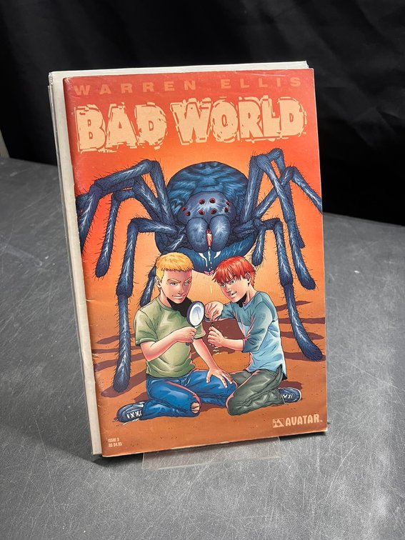 Image for COMICS & COLLECTIBLES - 500+ LOTS