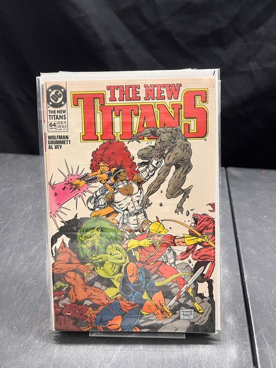 Image for COMICS & COLLECTIBLES - 500+ LOTS