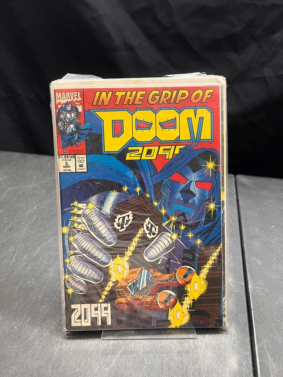 Image for COMICS & COLLECTIBLES - 500+ LOTS