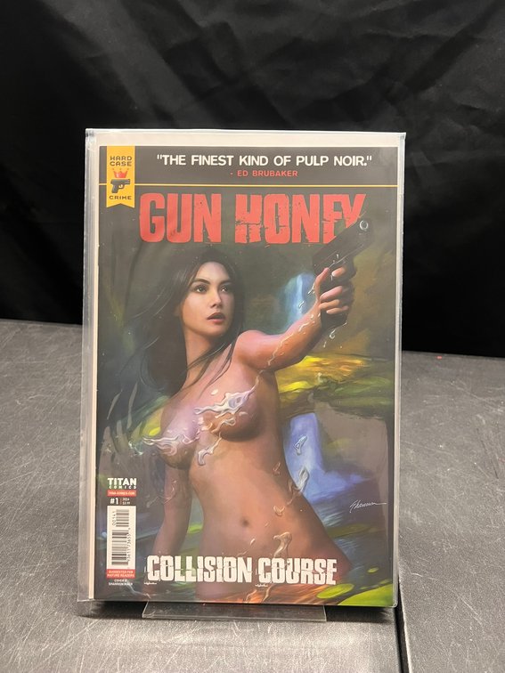 Image for COMICS & COLLECTIBLES - 500+ LOTS