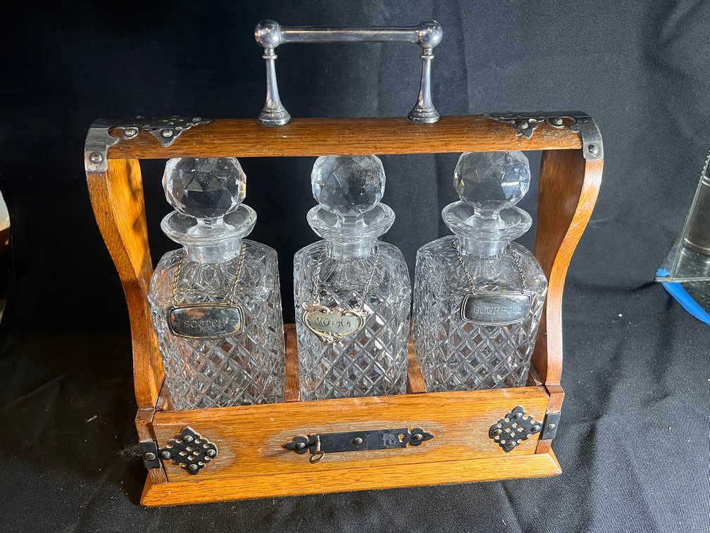 Image for ESTATE - ABSOLUTE - BRONZES, LALIQUE, ARTWORK & MORE - 350+ LOTS
