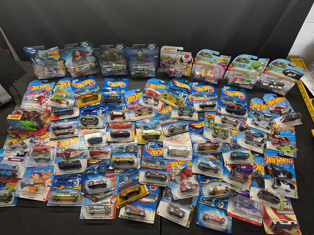 Image for TOYS, COMICS, COLLECTIBLES - 500+ LOTS