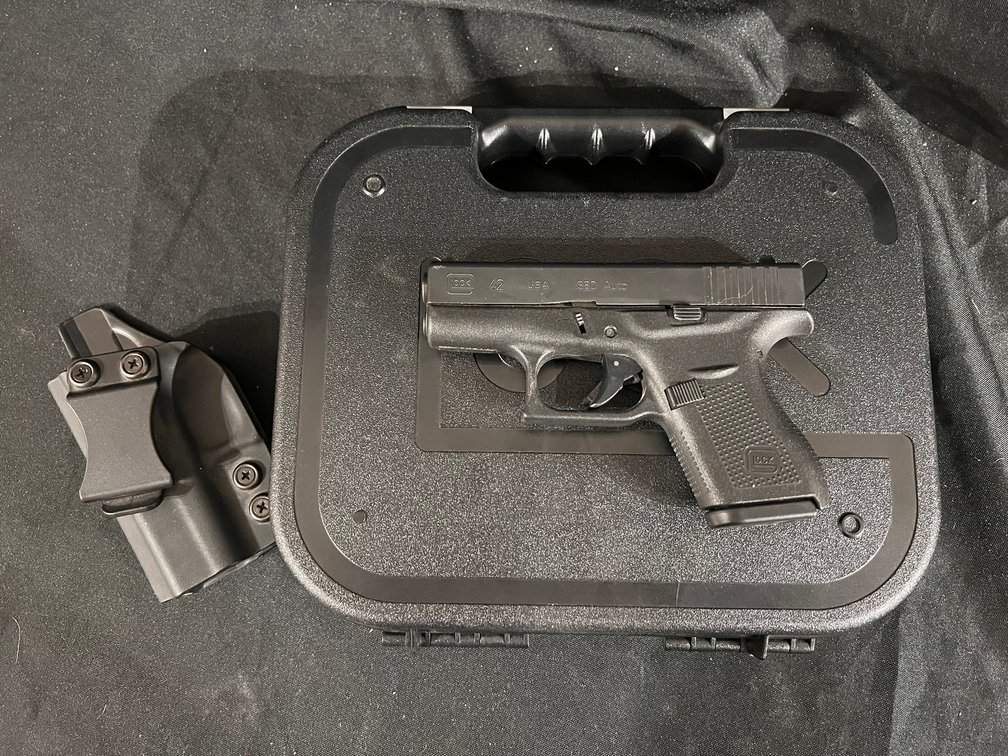 Image for ESTATE - -DAY 1 OF 2 - ABSOLUTE - HORROR, COLLECTIBLES, FIREARMS+