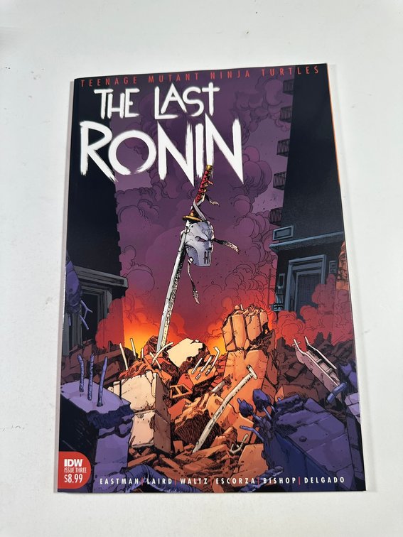 Image for COMICS & COLLECTIBLES - 400+ LOTS