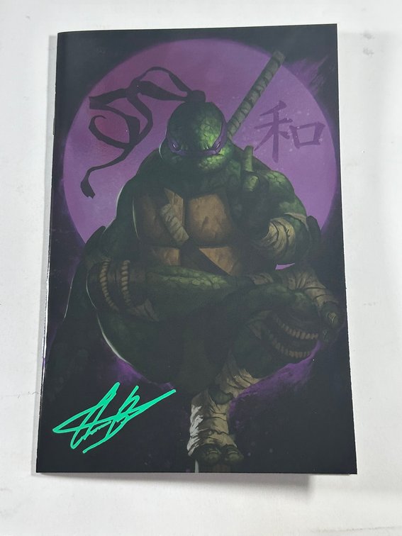 Image for COMICS & COLLECTIBLES - 400+ LOTS